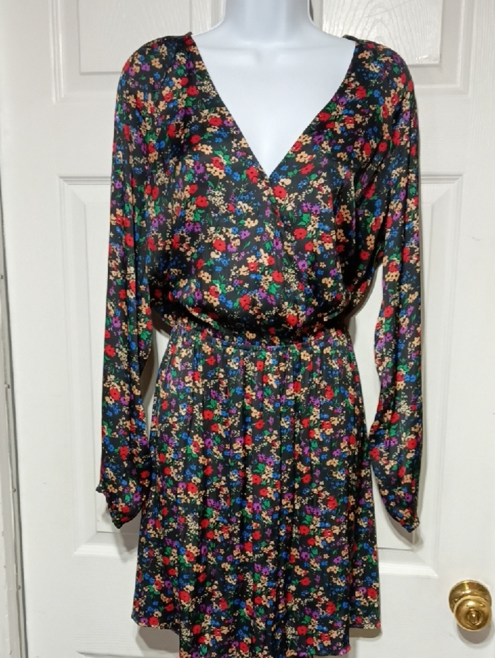 GAP Floral Black V-Neck Long Sleeve Dress